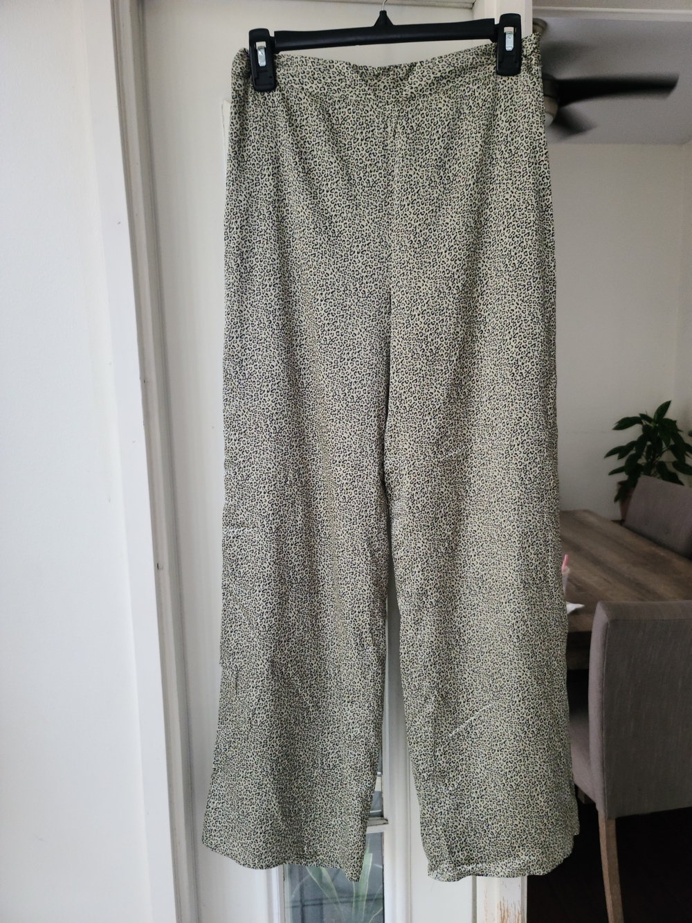 Sage Olive Green Speckle Wide-Leg Pants